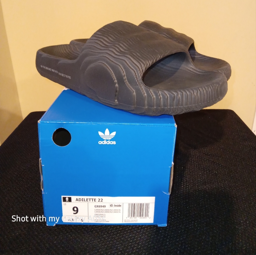 Adidas Adilette 22 Slide Carbon